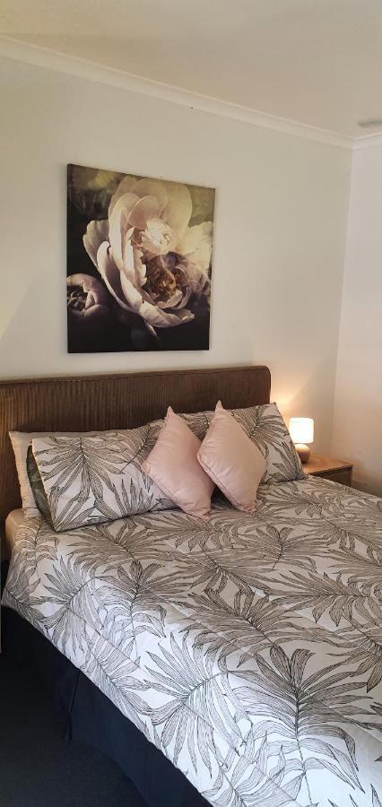 Bargara Motor Inn - Pet Friendly 외부 사진